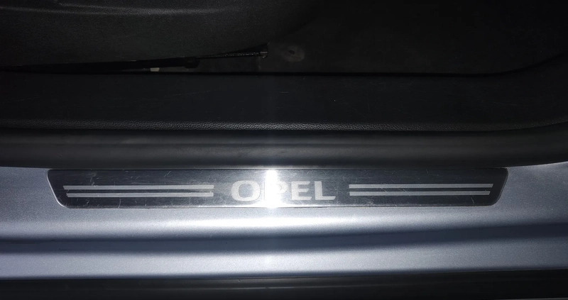 Opel Insignia cena 19900 przebieg: 234000, rok produkcji 2012 z Warszawa małe 46